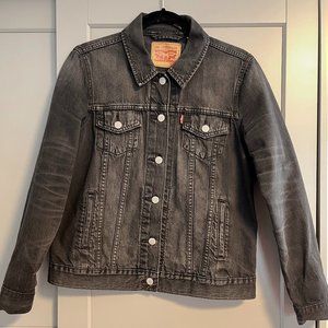 LEVI'S Women's Black Trucker Denim Jean Jacket Size Medium